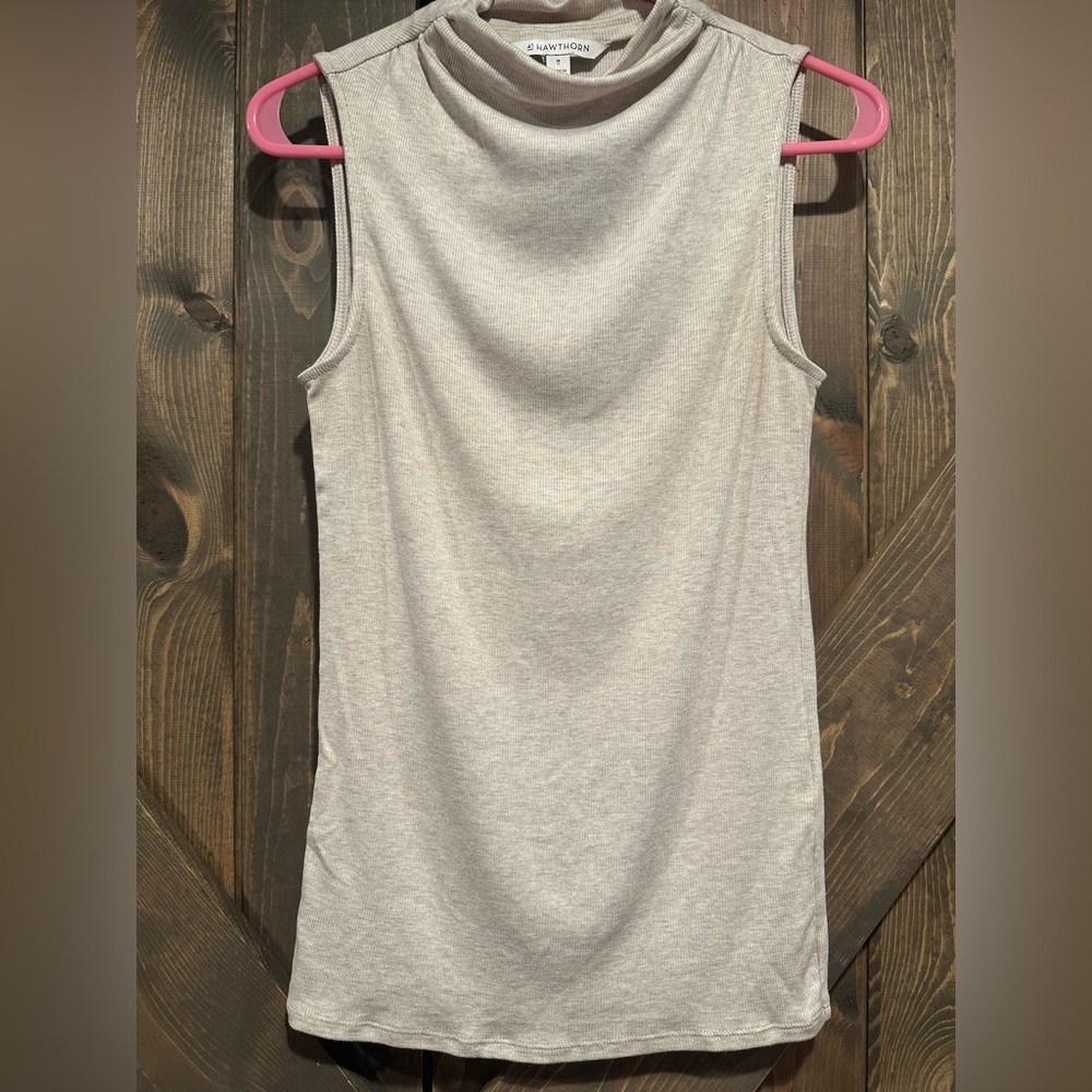 41 Hawthorn Medium Sleeveless Women's Top